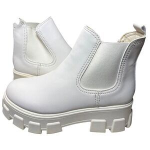 Circus by Sam Edelman Darielle White Lug Sole Chelsea Boots Womens 7